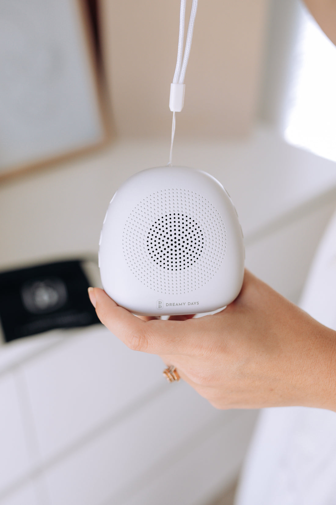 Dream Pod Mini | White Noise Machine & Night Light